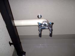 2階バルコニー水洗金具